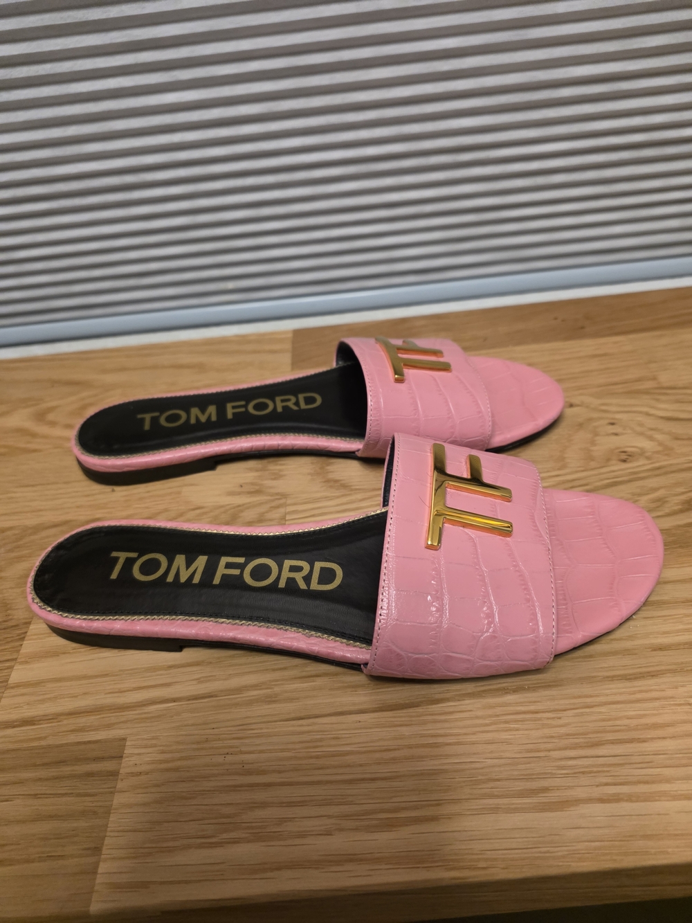TOM FORD SLIDES 37 - Picture 6 of 14